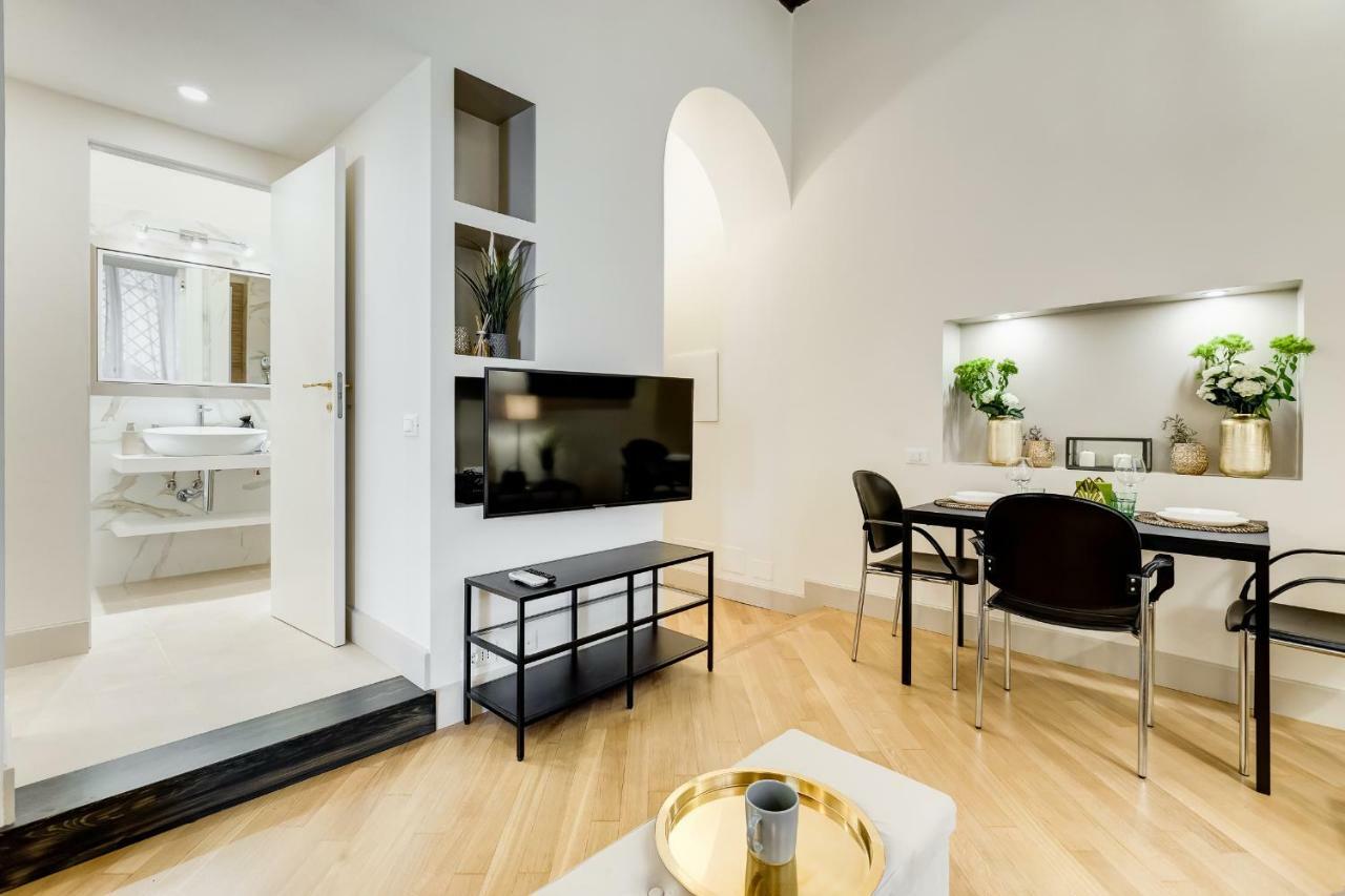 Апартаменты Trevi Chic House Рим Экстерьер фото
