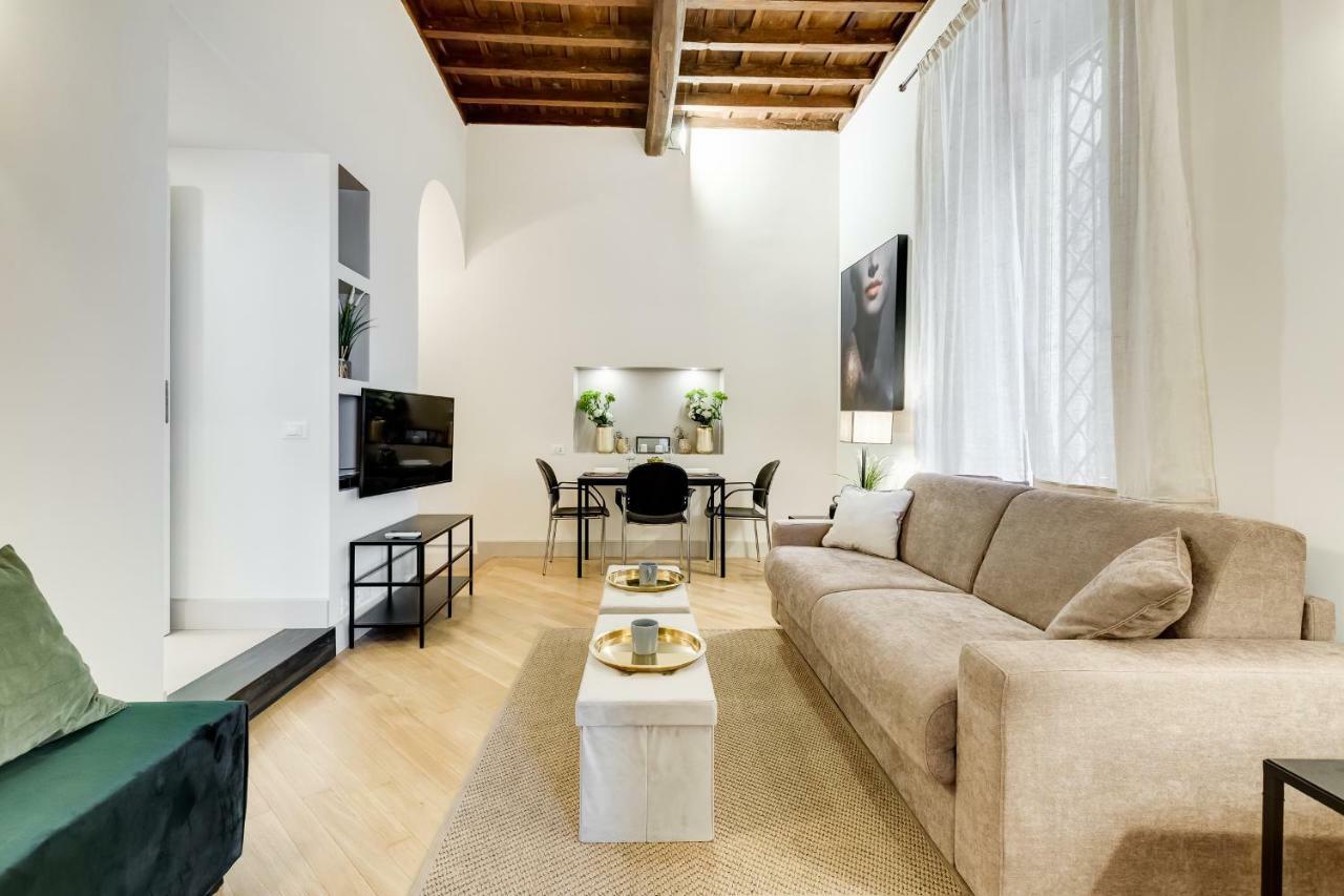Апартаменты Trevi Chic House Рим Экстерьер фото