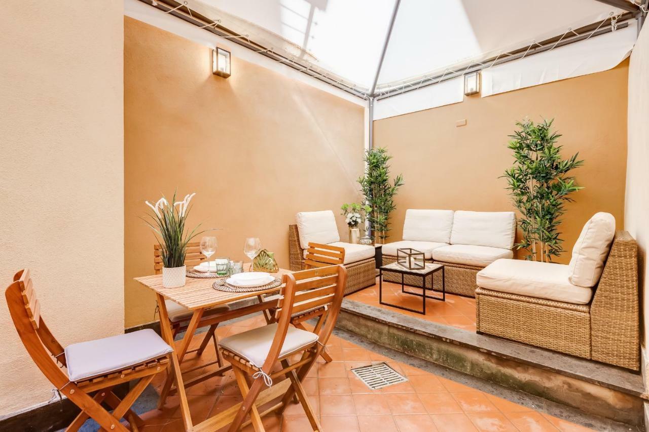 Апартаменты Trevi Chic House Рим Экстерьер фото
